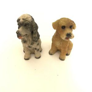 Lot of 2 Small Resin Dog Figurines‎